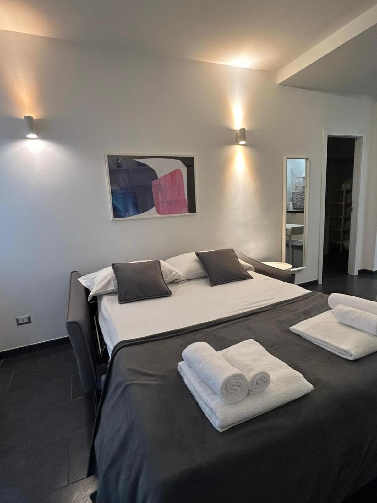 Nomentana White Apartments By Ghor Rome Exterior photo